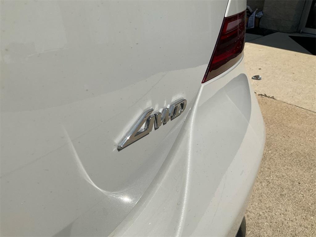 new 2026 Genesis GV70 car