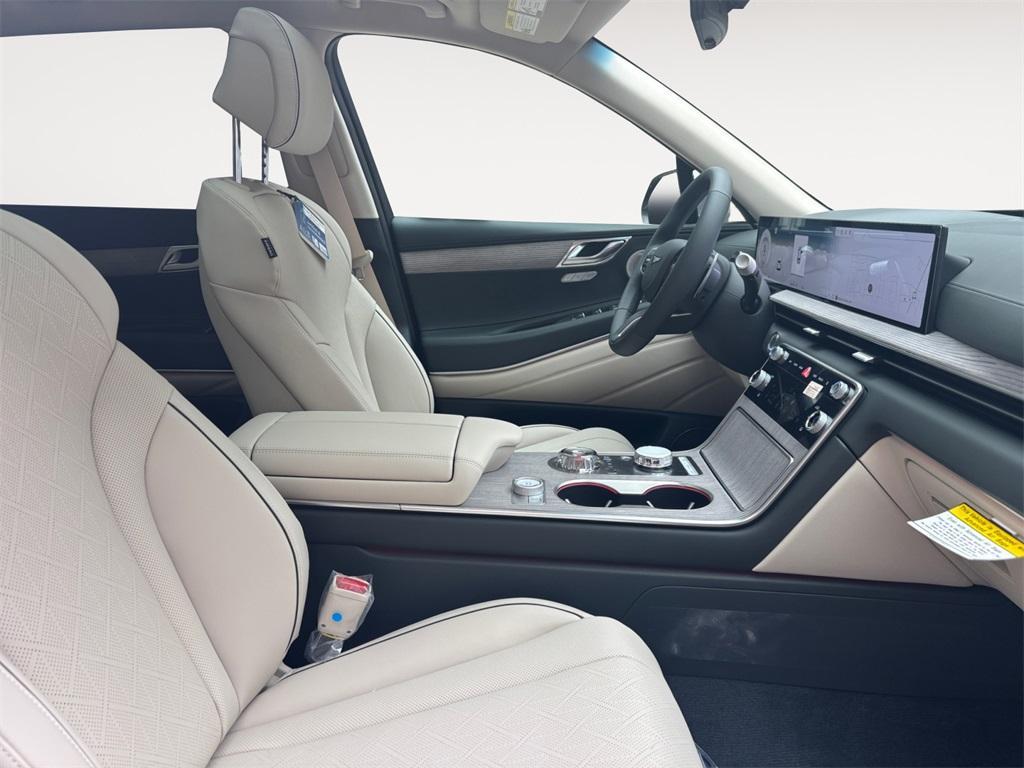 new 2025 Genesis GV80 car, priced at $73,944