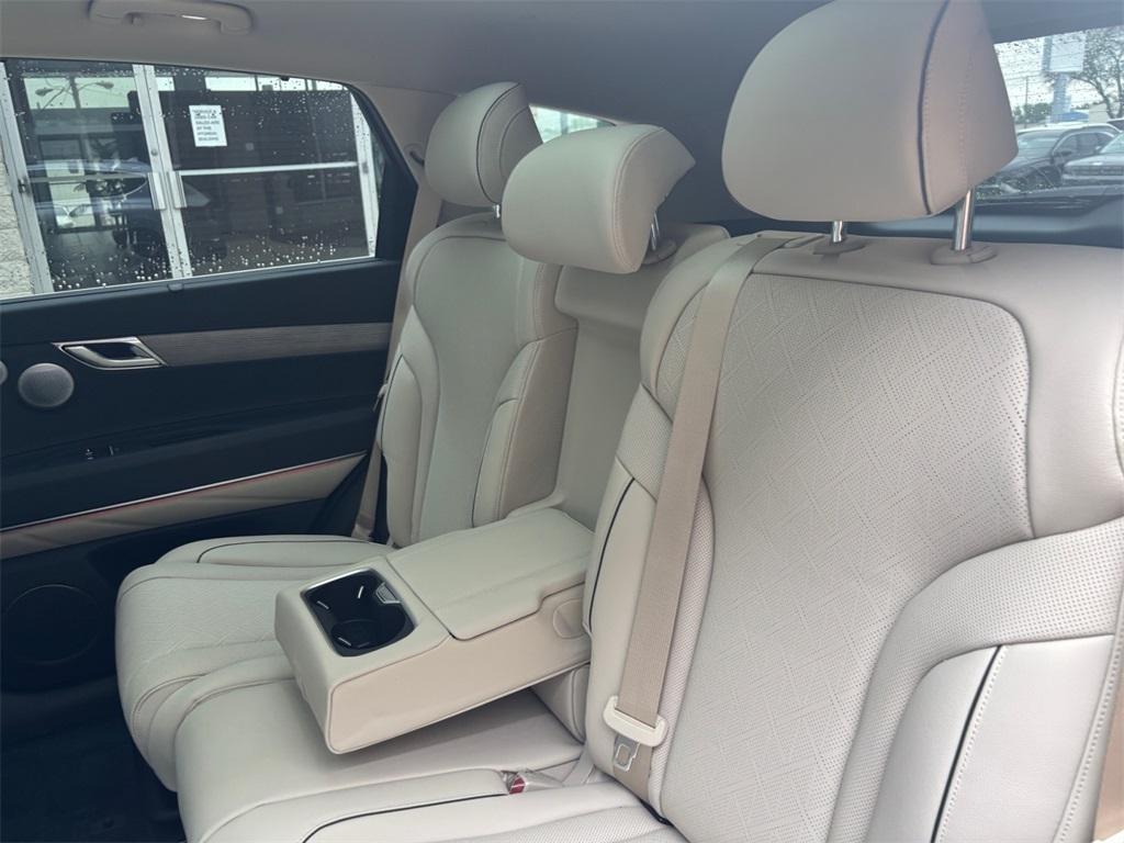 new 2025 Genesis GV80 car, priced at $73,944