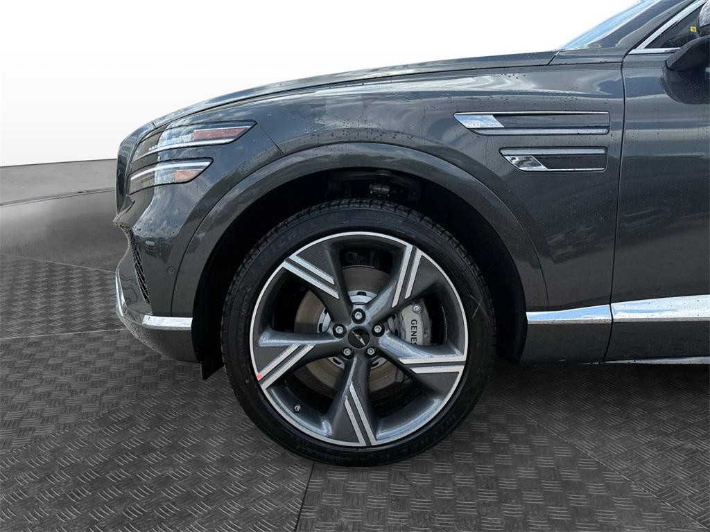 new 2025 Genesis GV80 car, priced at $83,074
