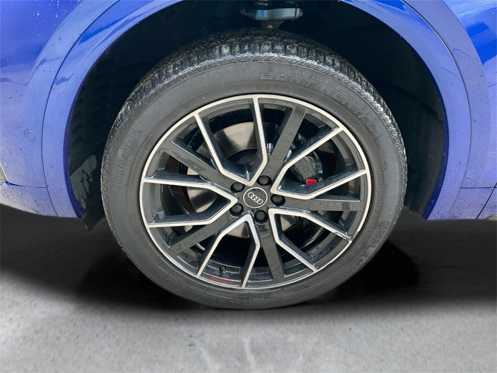 used 2021 Audi SQ5 car, priced at $33,877