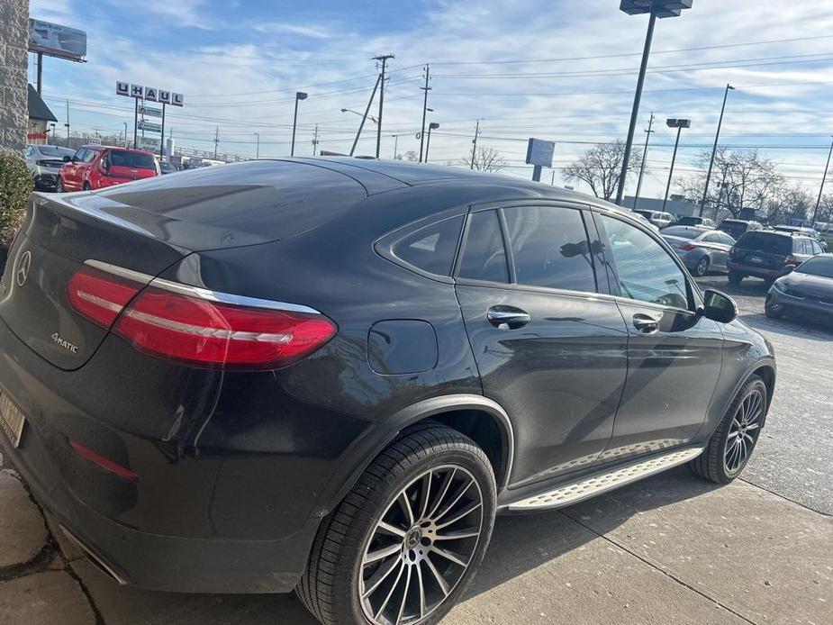 used 2019 Mercedes-Benz GLC 300 car