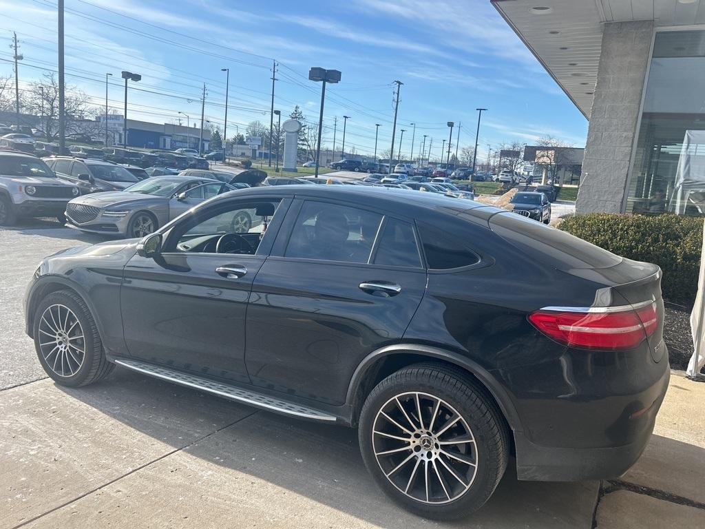 used 2019 Mercedes-Benz GLC 300 car