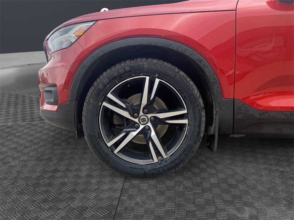 used 2021 Volvo XC40 car, priced at $20,933