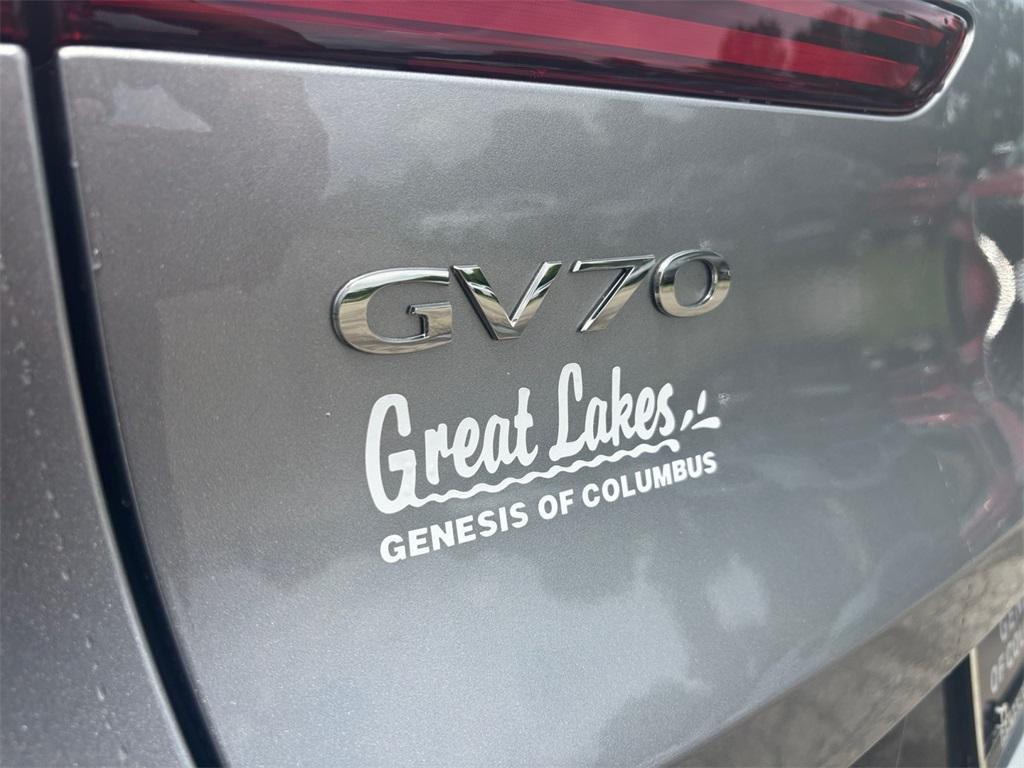 new 2026 Genesis GV70 car