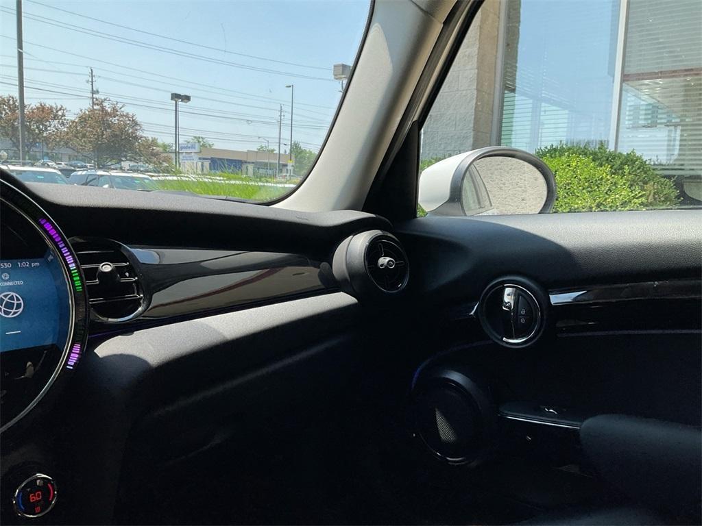 used 2023 MINI Hardtop car, priced at $24,277