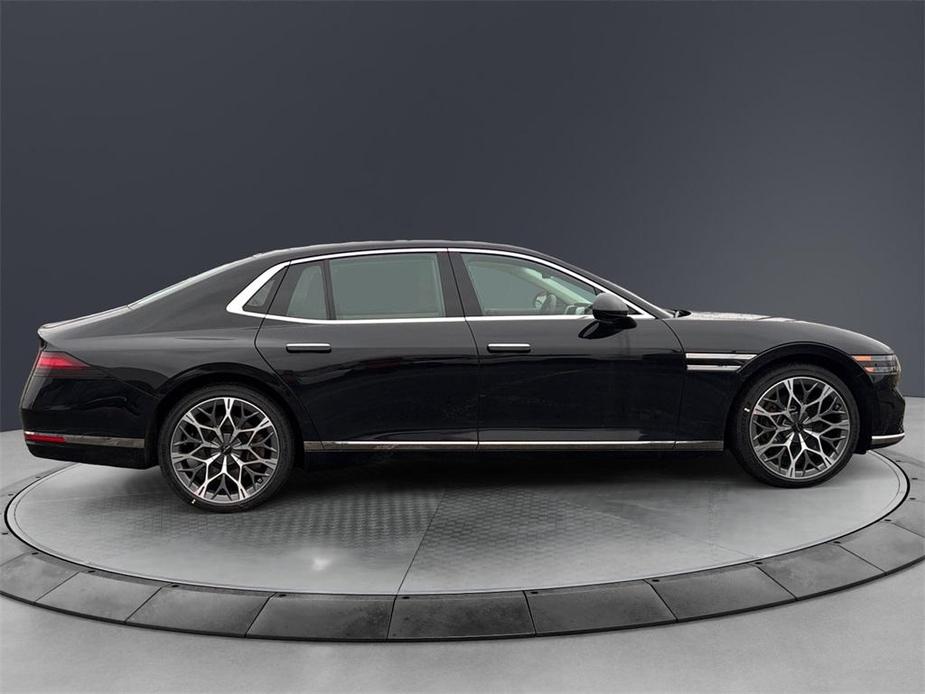 new 2025 Genesis G90 car, priced at $102,030