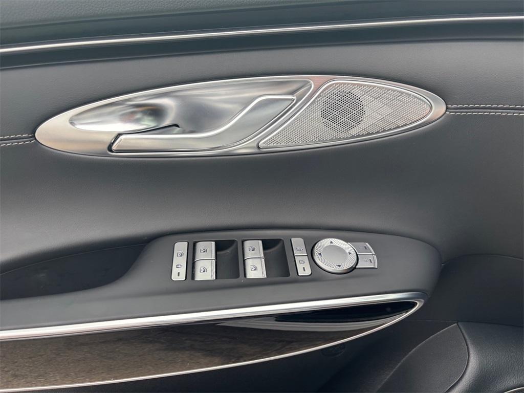 new 2025 Genesis GV70 car, priced at $47,340
