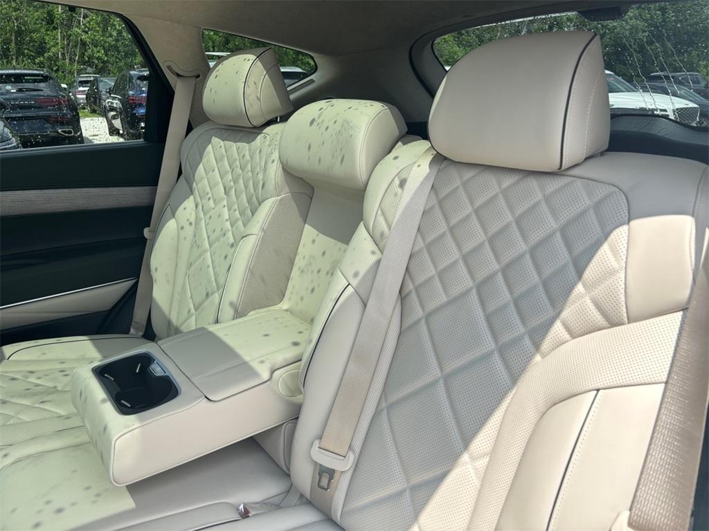 new 2025 Genesis GV80 car, priced at $82,975