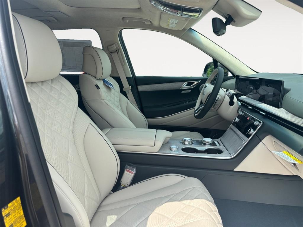 new 2025 Genesis GV80 car, priced at $82,975