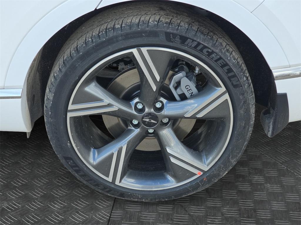 new 2025 Genesis GV80 car, priced at $81,920