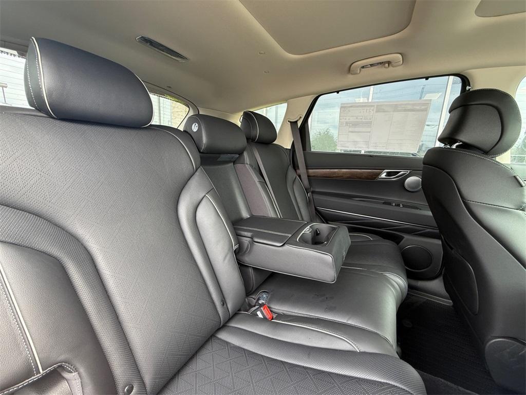 new 2025 Genesis GV80 car, priced at $74,164