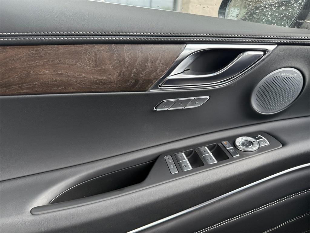 new 2025 Genesis GV80 car, priced at $74,164