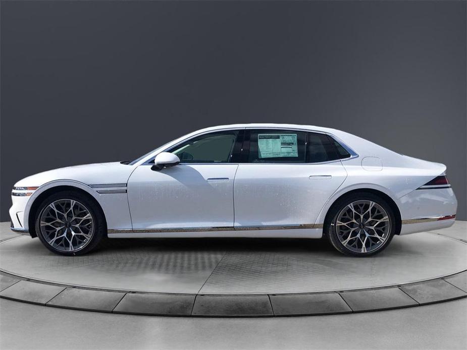 new 2025 Genesis G90 car, priced at $102,130