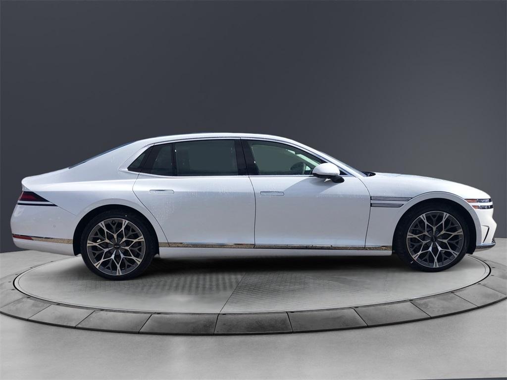 new 2025 Genesis G90 car, priced at $102,130