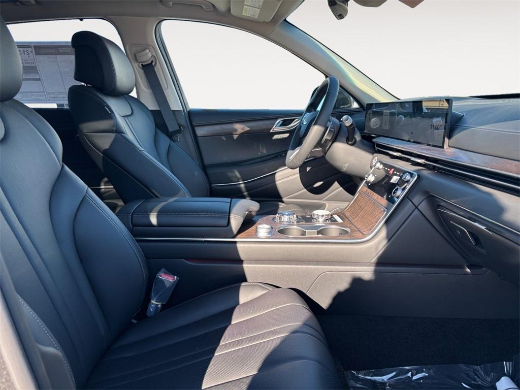 new 2025 Genesis GV80 car, priced at $64,470