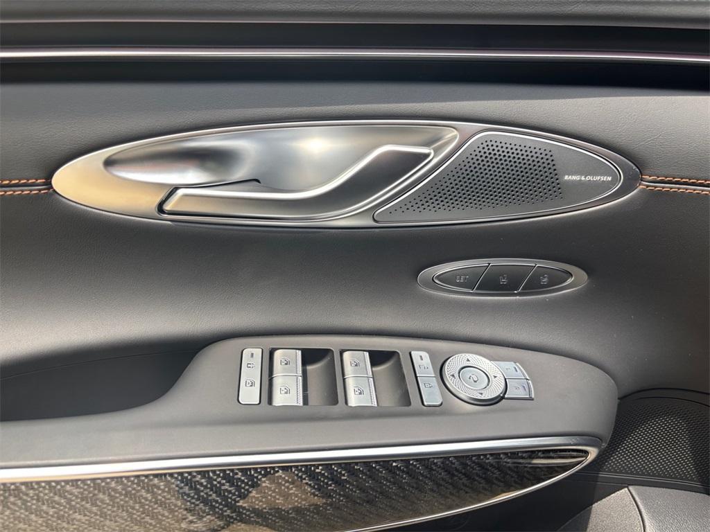 new 2026 Genesis GV70 car