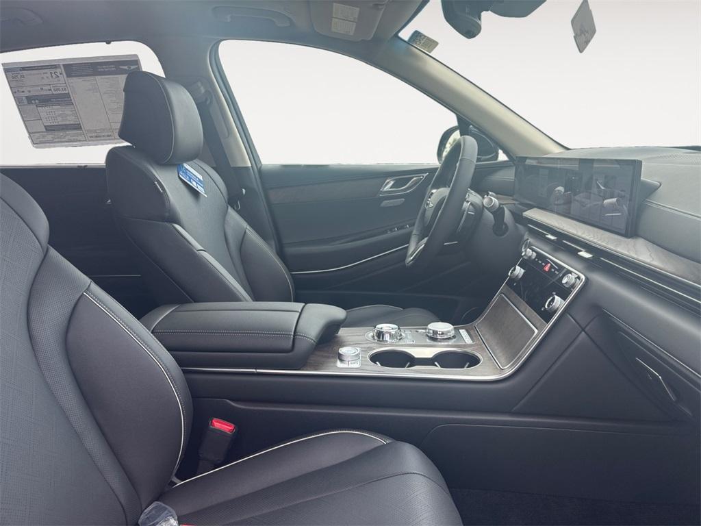 new 2025 Genesis GV80 car, priced at $74,035