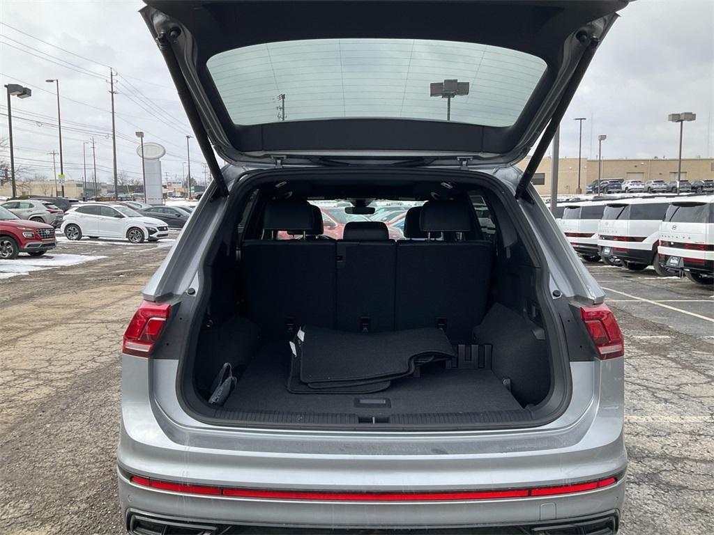 used 2024 Volkswagen Tiguan car, priced at $30,333