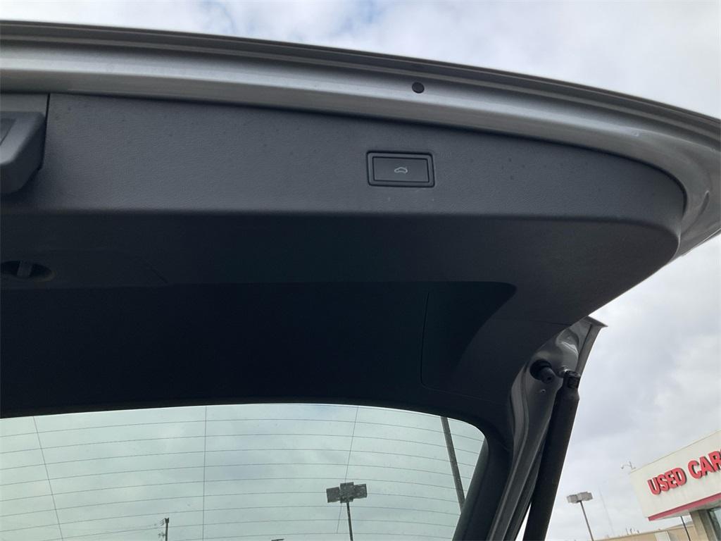 used 2024 Volkswagen Tiguan car, priced at $30,333