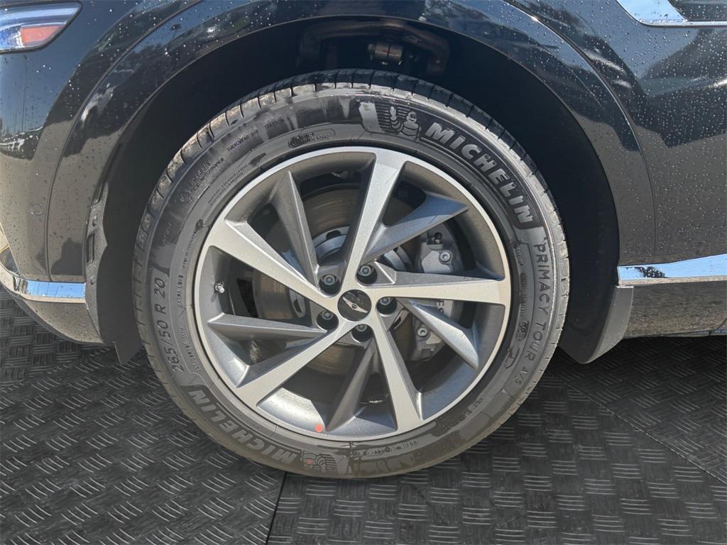 new 2025 Genesis GV80 car, priced at $76,910