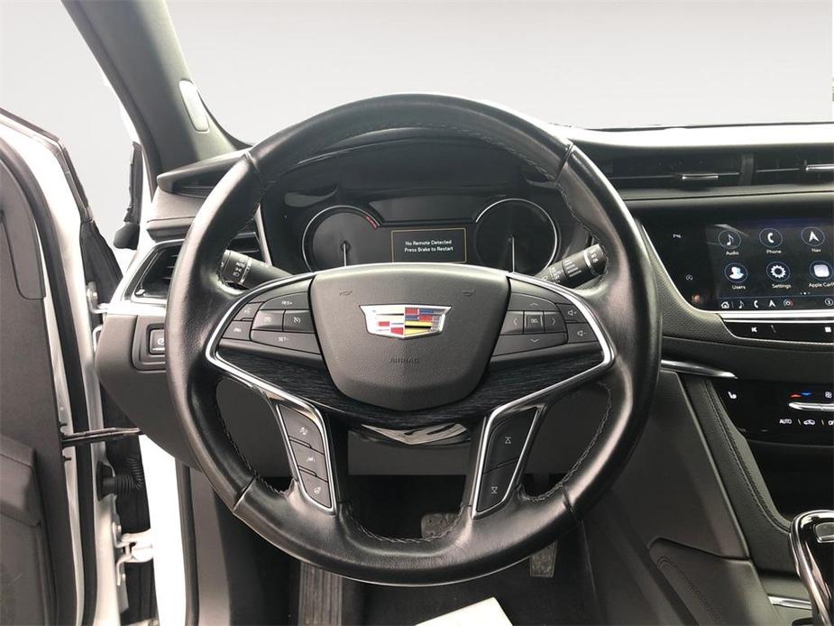 used 2021 Cadillac XT5 car, priced at $30,577