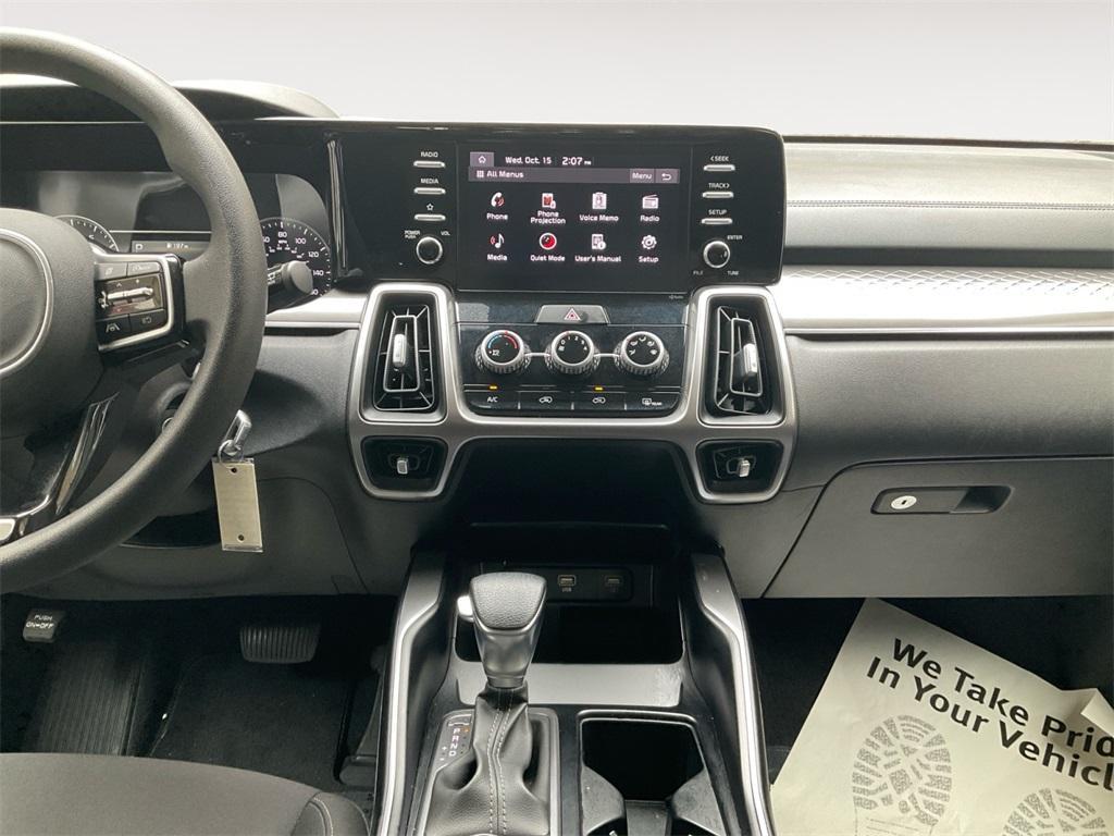 used 2023 Kia Sorento car, priced at $21,733