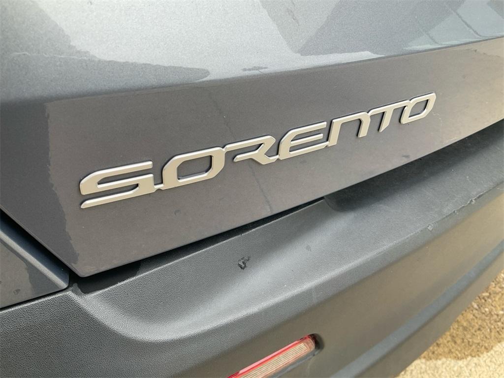 used 2023 Kia Sorento car, priced at $21,733