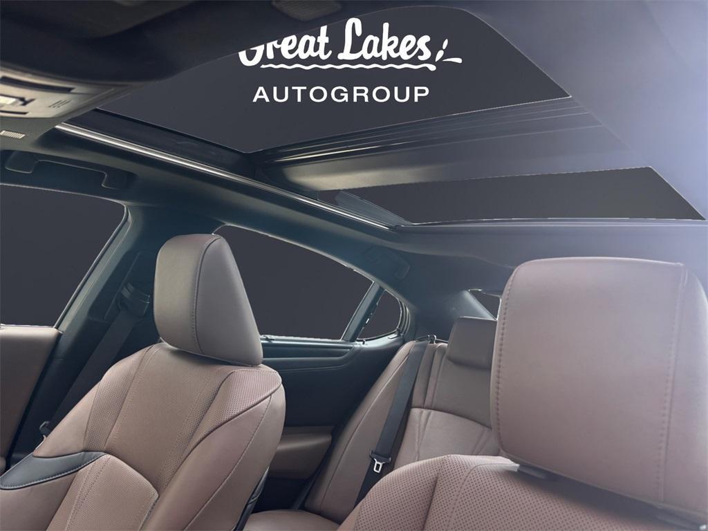 used 2024 Lexus ES 350 car, priced at $44,977