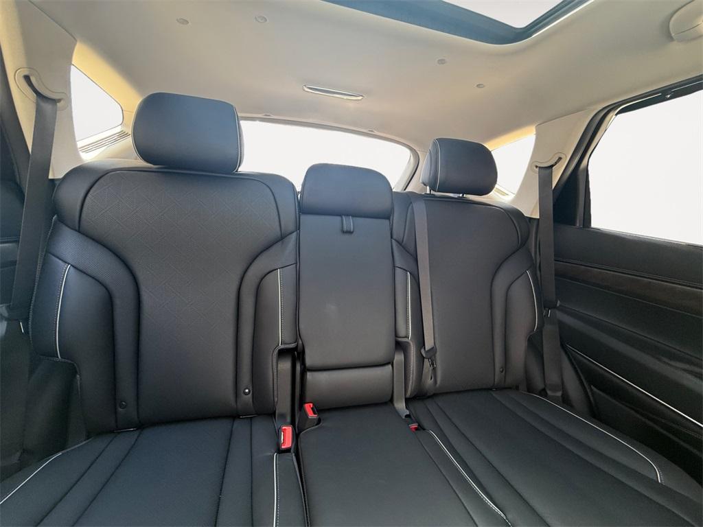 new 2025 Genesis GV80 car, priced at $73,294