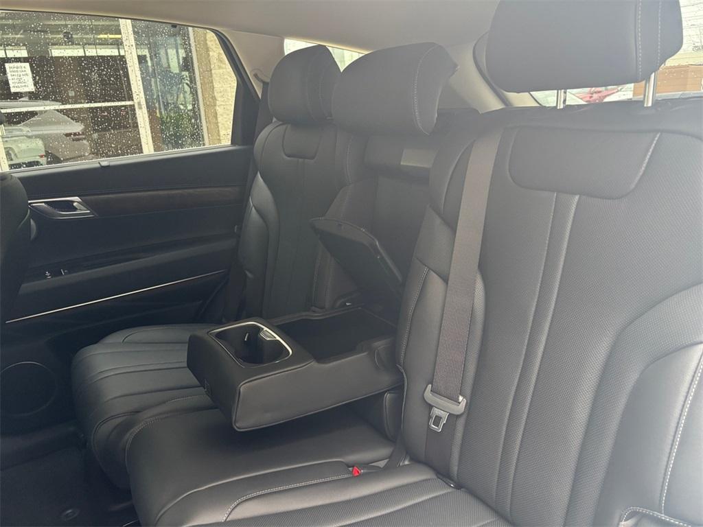 new 2025 Genesis GV80 car, priced at $69,124