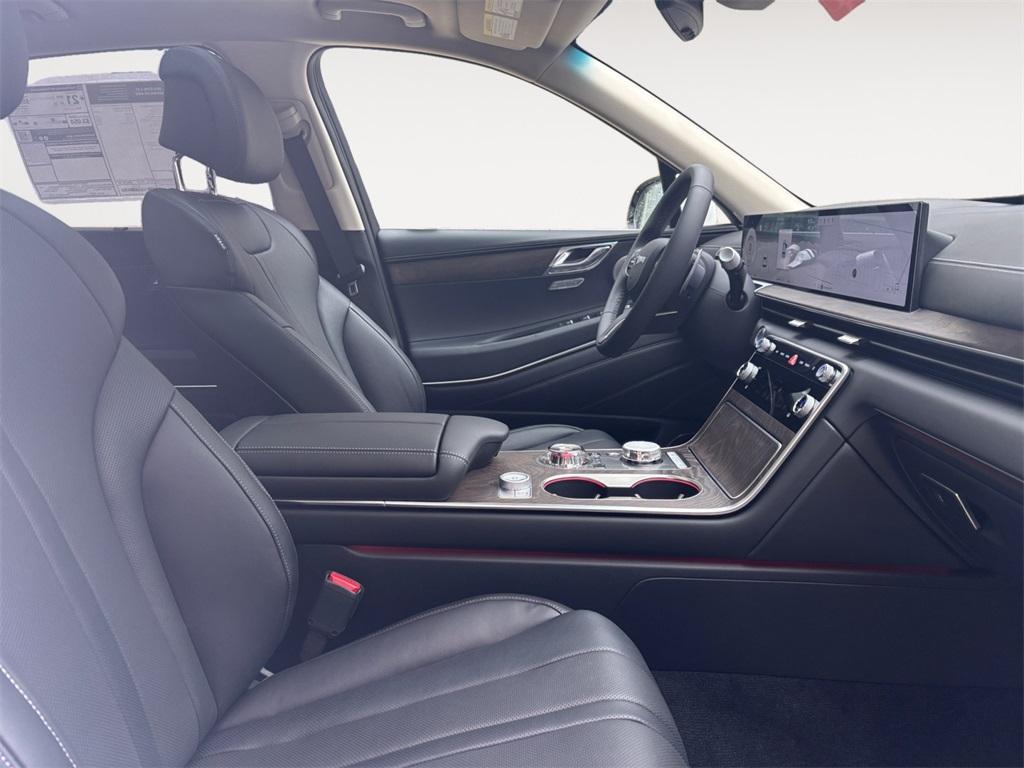 new 2025 Genesis GV80 car, priced at $69,124