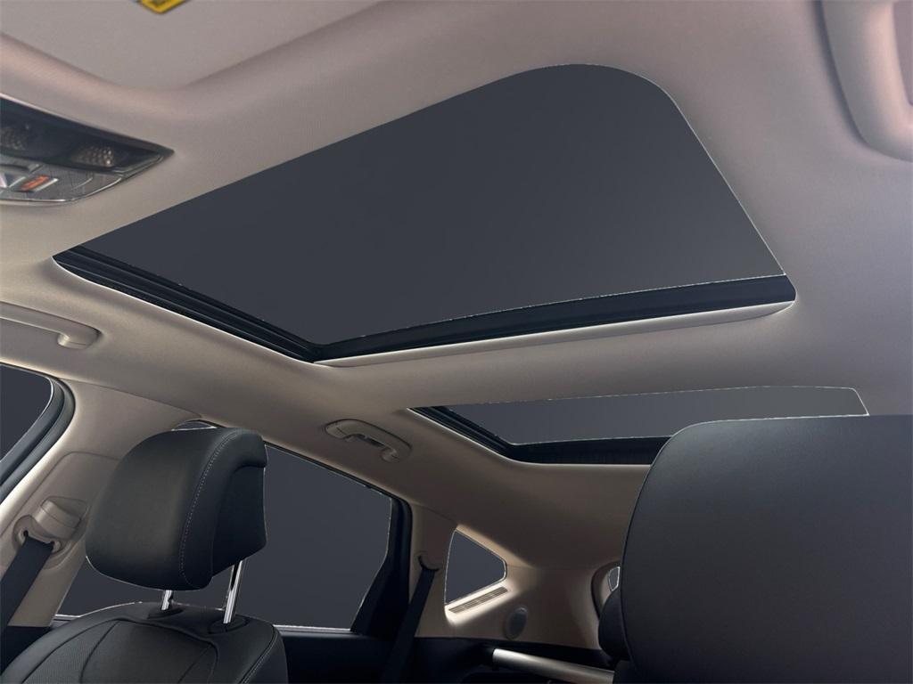 new 2025 Genesis GV80 car, priced at $69,124