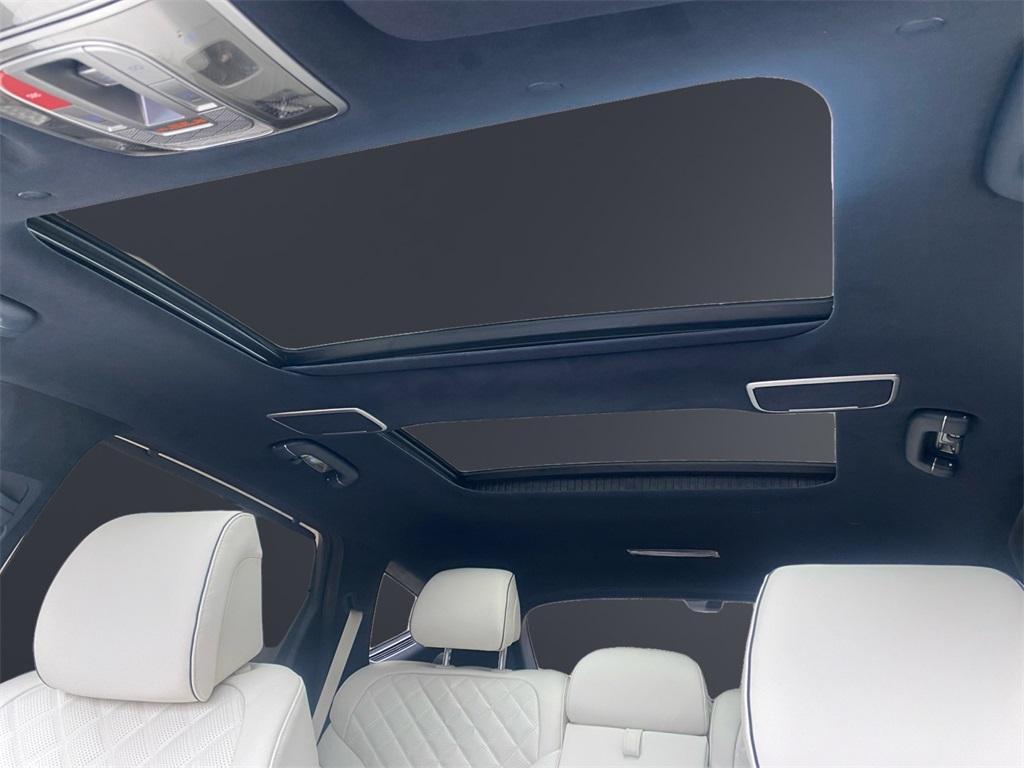 new 2025 Genesis GV80 car, priced at $82,745