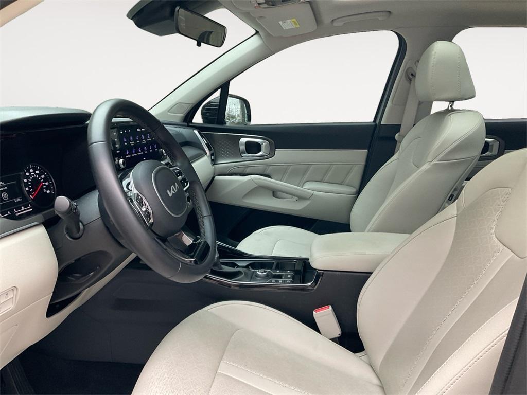 used 2022 Kia Sorento car, priced at $24,277
