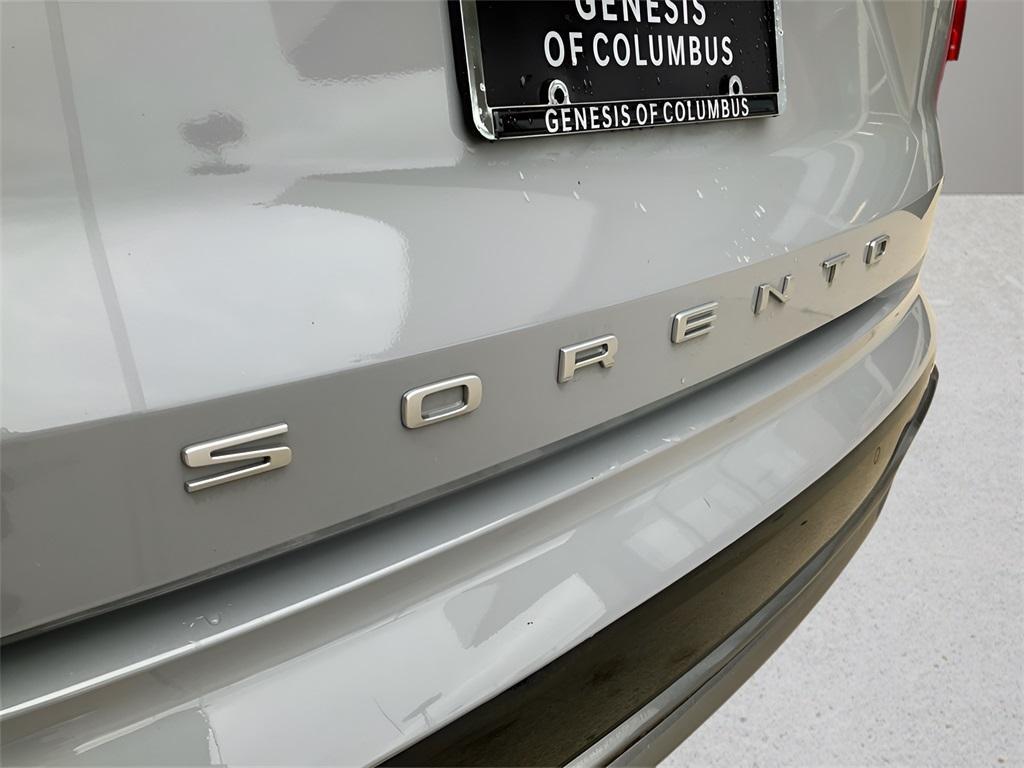 used 2022 Kia Sorento car, priced at $23,333