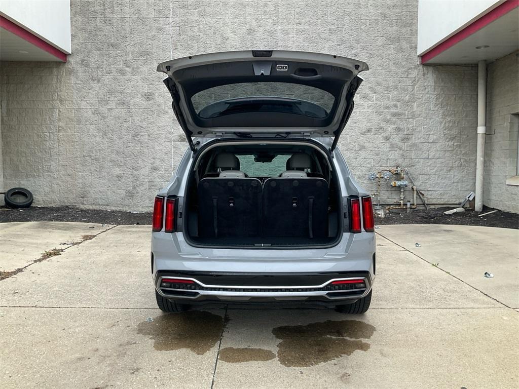 used 2022 Kia Sorento car, priced at $24,277
