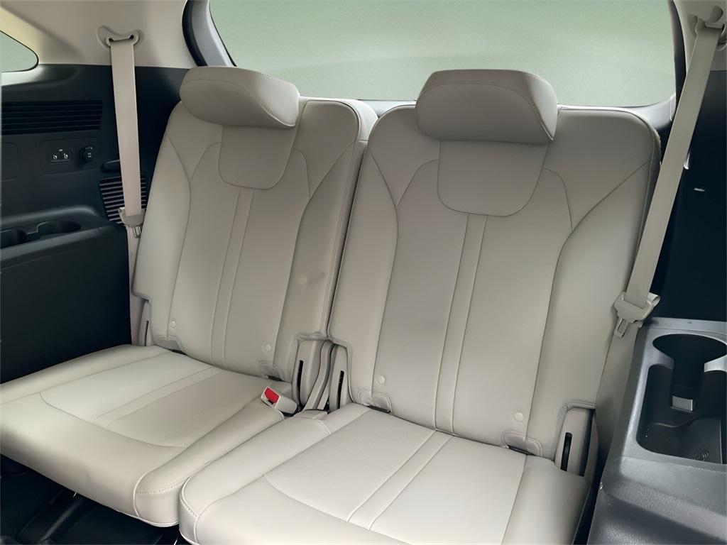 used 2022 Kia Sorento car, priced at $23,333