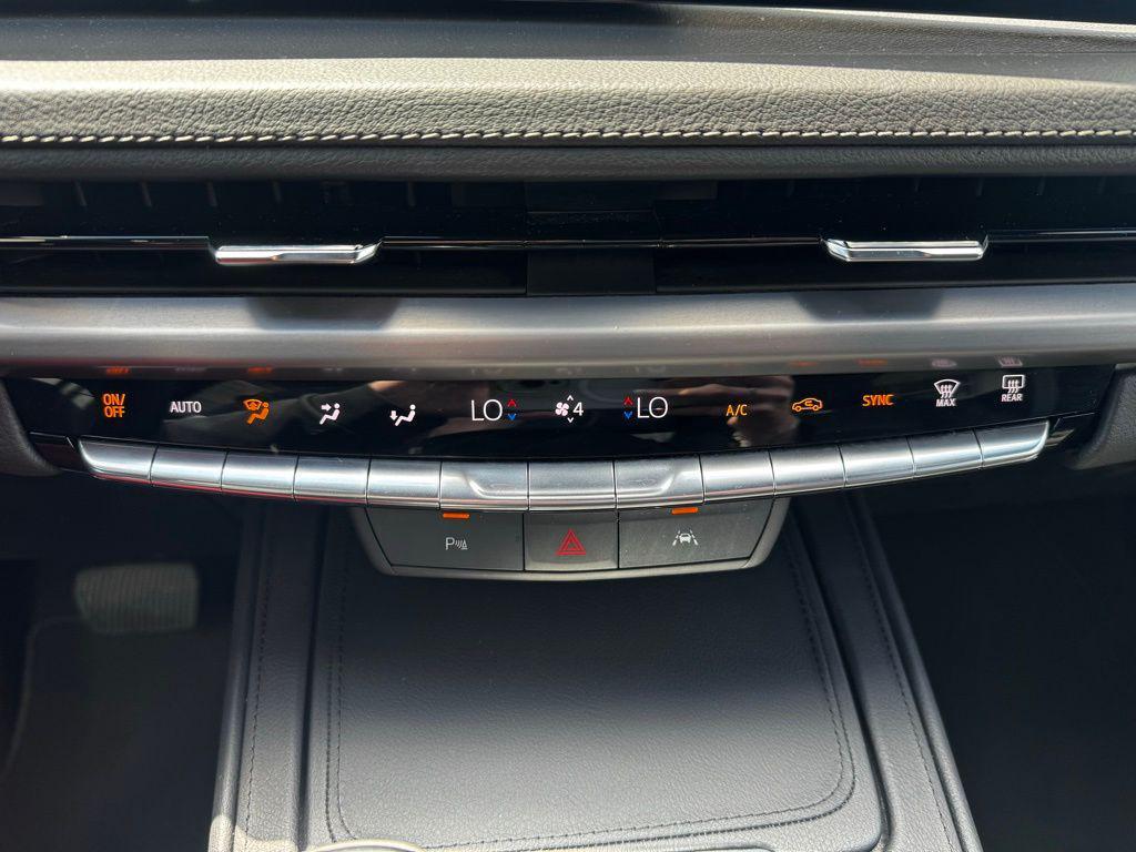 used 2025 Cadillac XT4 car, priced at $41,997