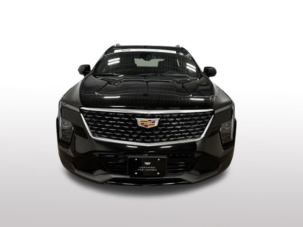 used 2025 Cadillac XT4 car, priced at $41,997