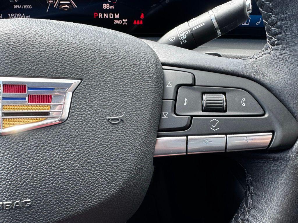 used 2025 Cadillac XT4 car, priced at $41,997