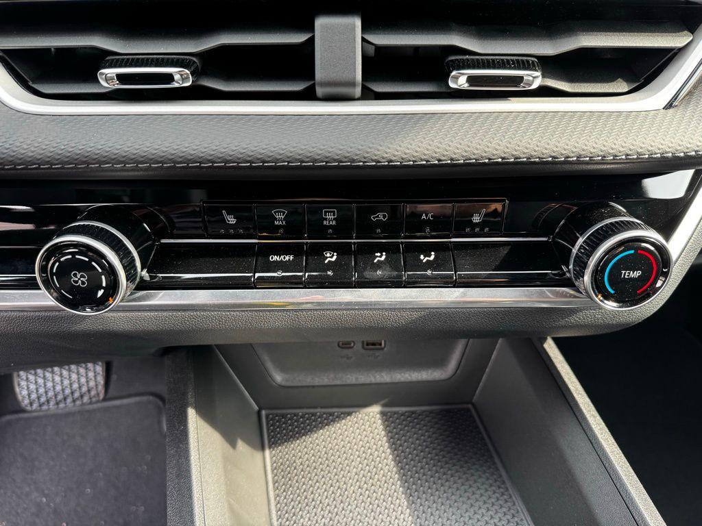 new 2026 Chevrolet Equinox car, priced at $29,690