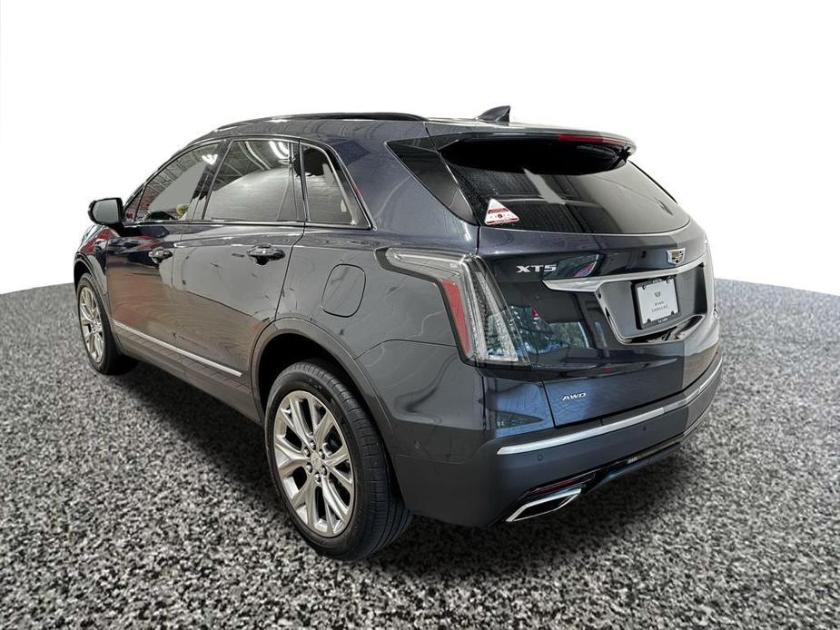 used 2021 Cadillac XT5 car, priced at $28,496