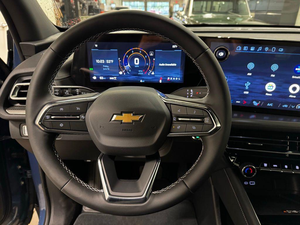 new 2025 Chevrolet Traverse car, priced at $40,695