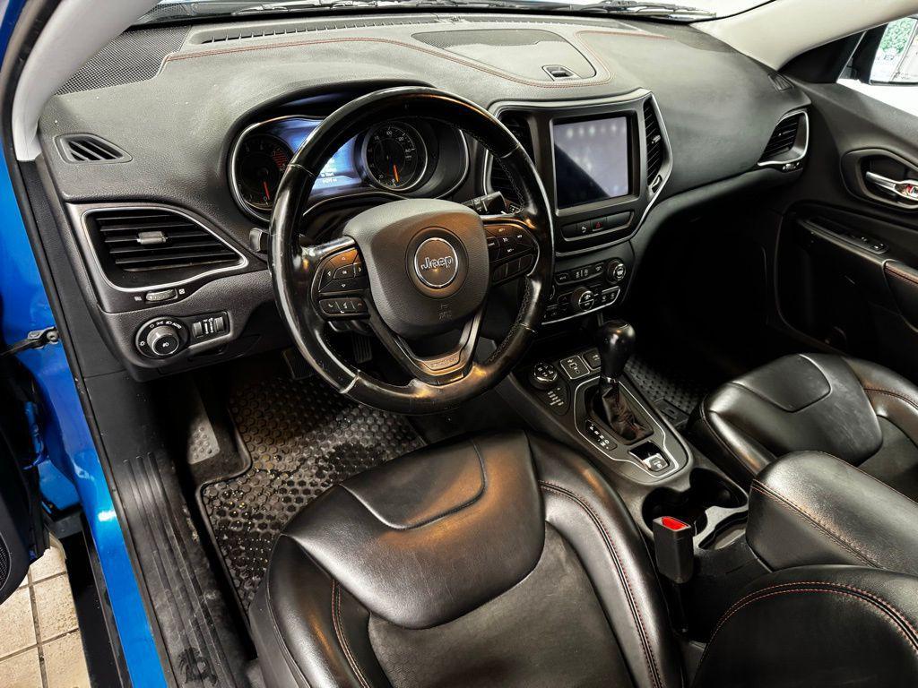 used 2020 Jeep Cherokee car, priced at $17,399