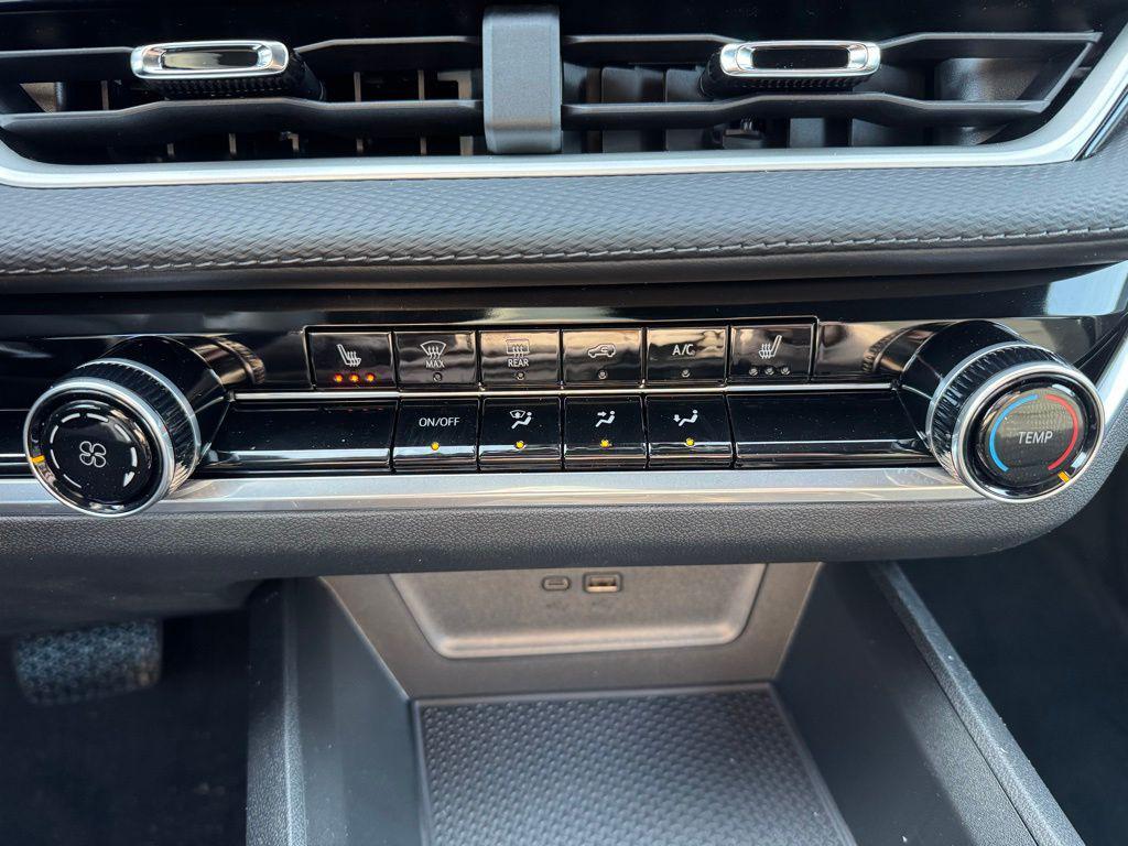 new 2026 Chevrolet Equinox car, priced at $29,395