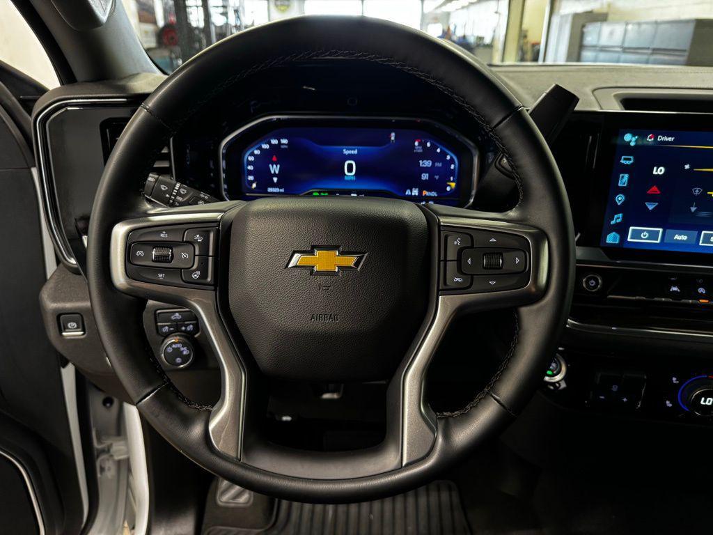 used 2025 Chevrolet Silverado 1500 car, priced at $43,997