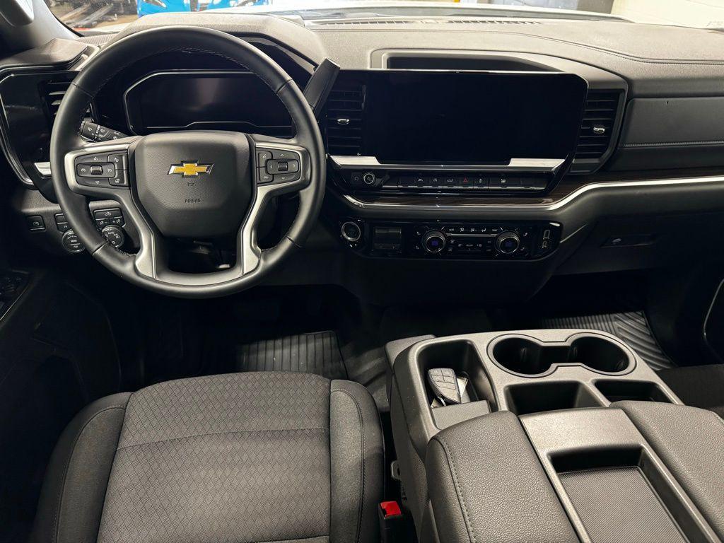 used 2025 Chevrolet Silverado 1500 car, priced at $43,997