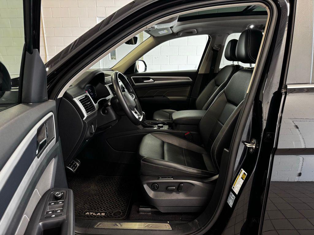 used 2021 Volkswagen Atlas car, priced at $24,997