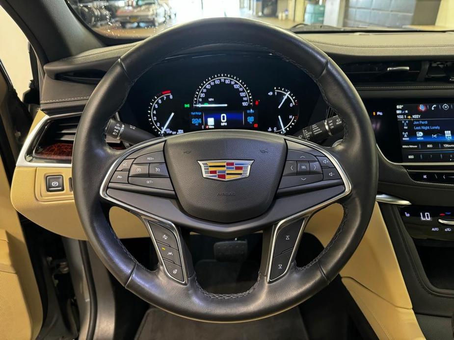 used 2019 Cadillac XT5 car, priced at $23,725
